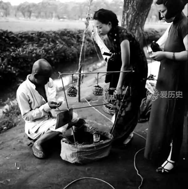 什刹海|老北京平民避暑的好去处 不花钱的什刹海 要啥有啥的荷花市场