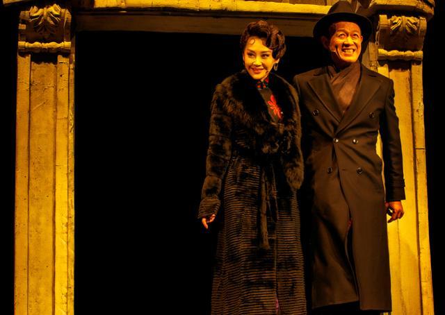 许晴|51岁许晴至今无人娶却依旧风情万种，她虽然作，却有作的资本！