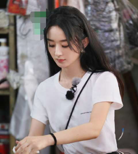 赵丽颖|赵丽颖吃完西瓜后，看看她把西瓜皮扔哪，太暴露素质