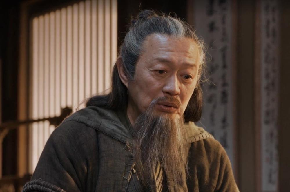 汉惠帝登基后丞相曹参每天饮酒作乐换来曹家后代三百年富贵