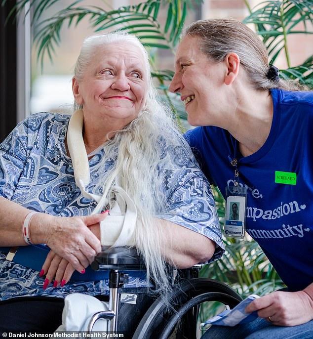 博罗县|美护士寻亲多年未果，谁料失散53年姐姐染新冠，在自己单位治病