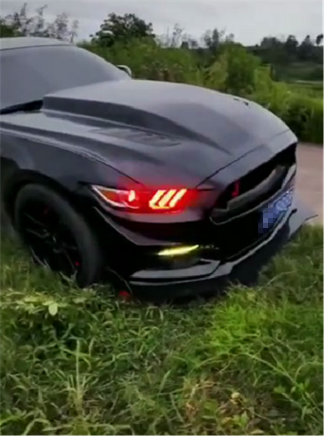 挂8888牌野马车牌值6位数还和发是谐音上街回头率5颗星