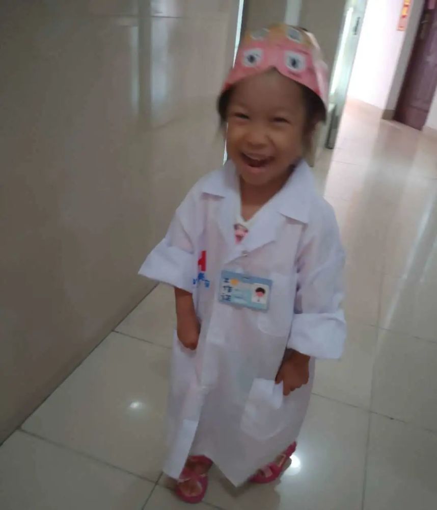 孩子|拍X光片、手术缝合、自制血液循环……娃竟然玩了俩小时没理我！