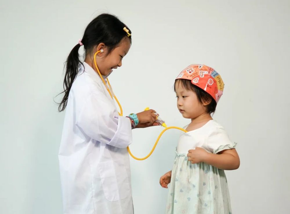 孩子|拍X光片、手术缝合、自制血液循环……娃竟然玩了俩小时没理我！