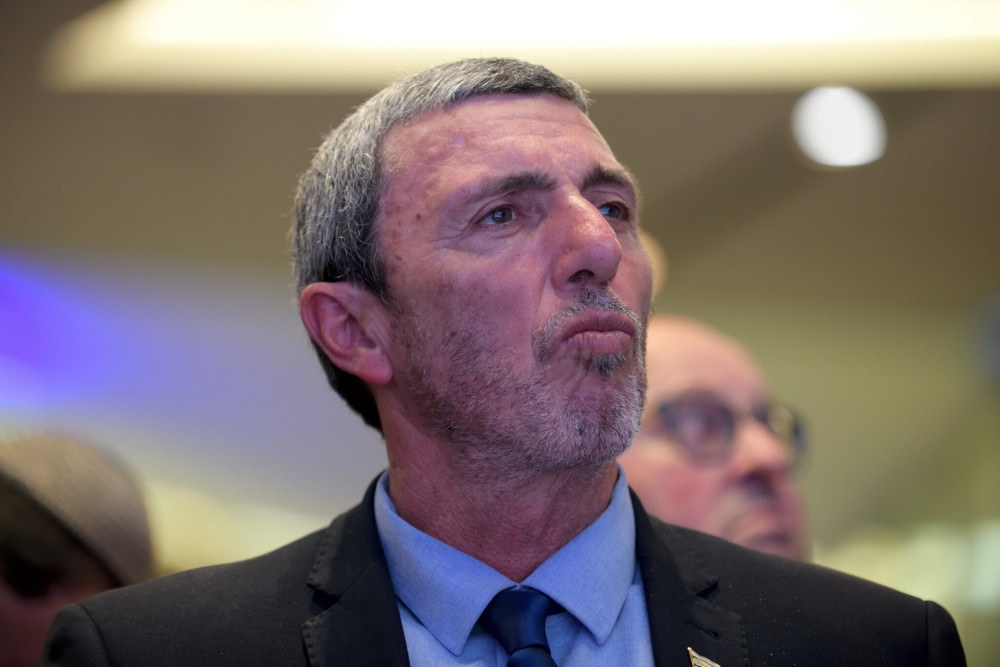 拉菲·佩雷茨|以色列耶路撒冷事务部长确诊新冠后，又有3名部长被隔离