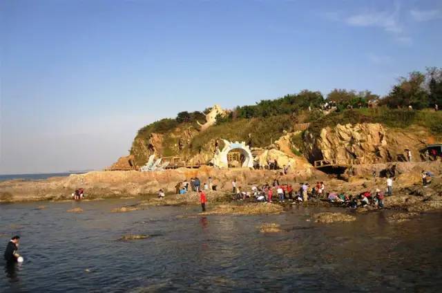 煙臺休閒之旅環遊養馬島帆船出海網紅觀海木棧道漁人碼頭二日遊