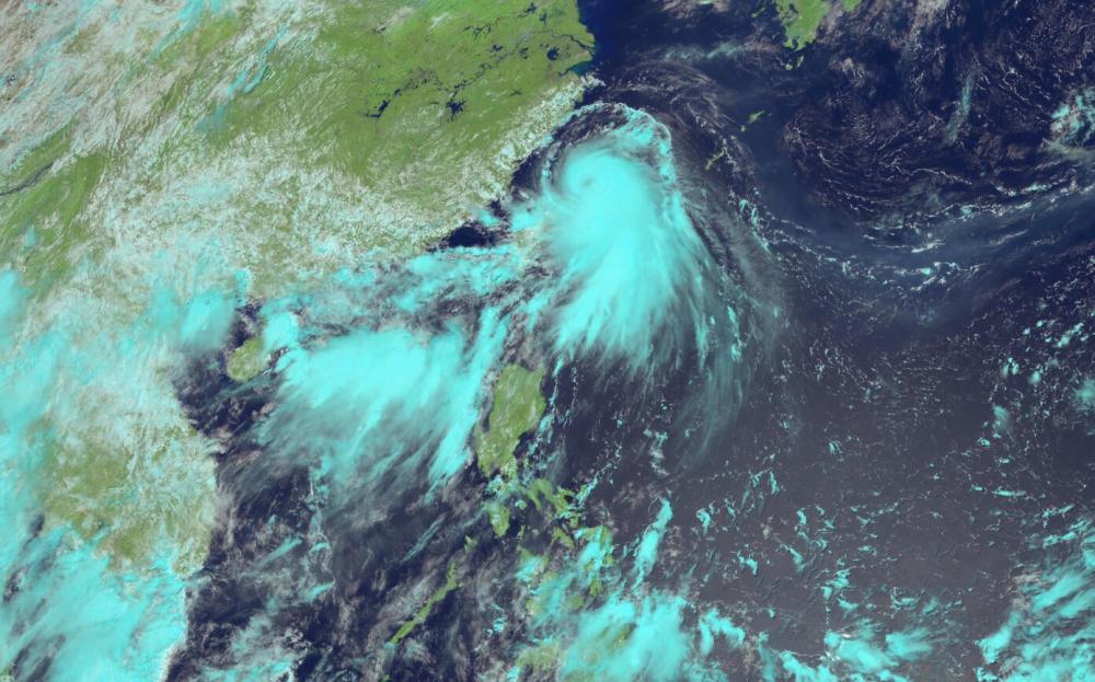 台风|怪事？黑格比突然出现“五角眼”，分析：是台风大幅增强的标志