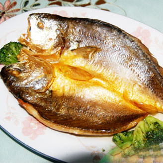 舌尖上的中国黄鱼鲞是风与海的滋味用水还原成了浓郁丰满的鲞烧肉