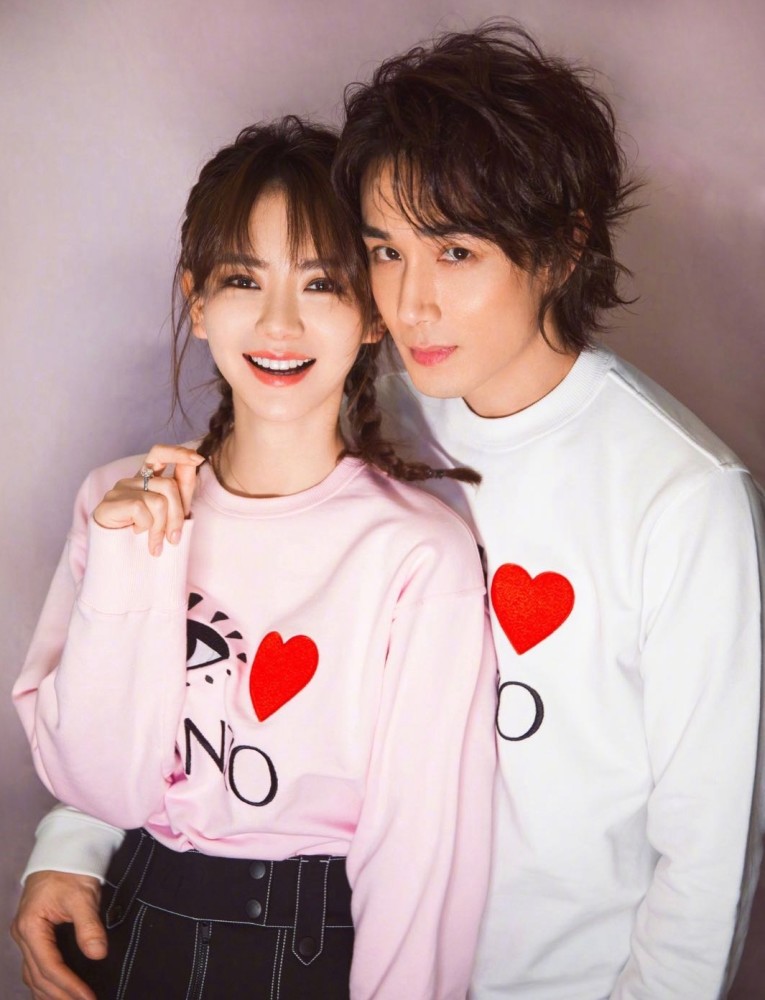 李承铉|李承铉带女儿吃海鲜大餐，lucky长大许多，更像妈妈戚薇了