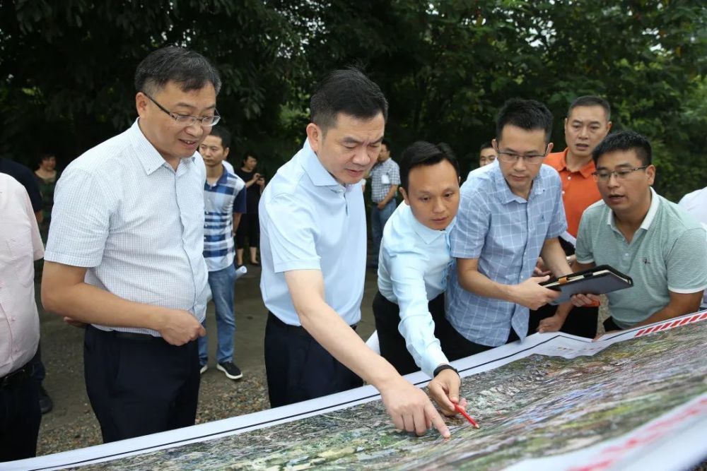 邛崃市委书记王乾调研检查南河沿线防汛减灾和水生态环境保护工作