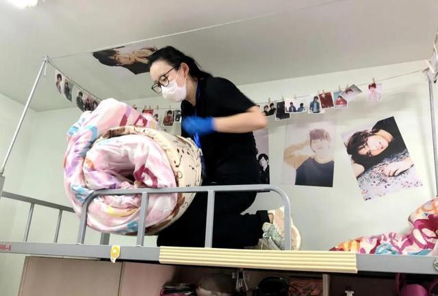 北京|北京高校教师“变身”打包员、搬运工，只为这件“小事”，学生刷爆朋友圈！