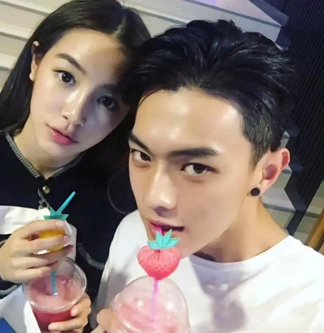 许凯情史又被扒与前女友大量亲密照流出镜头前搂腰亲吻撒狗粮