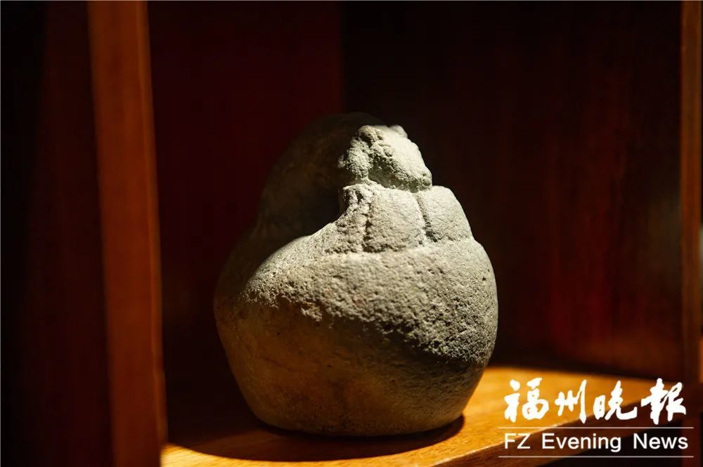 吴品峰|福州这人家里堆满石头！还挺贵！