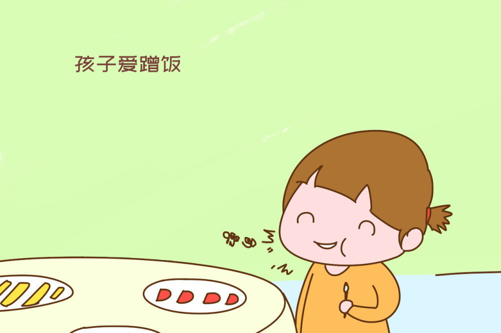 2岁萌娃双手插兜四处蹭饭搞笑的背后暗示了父母的失职