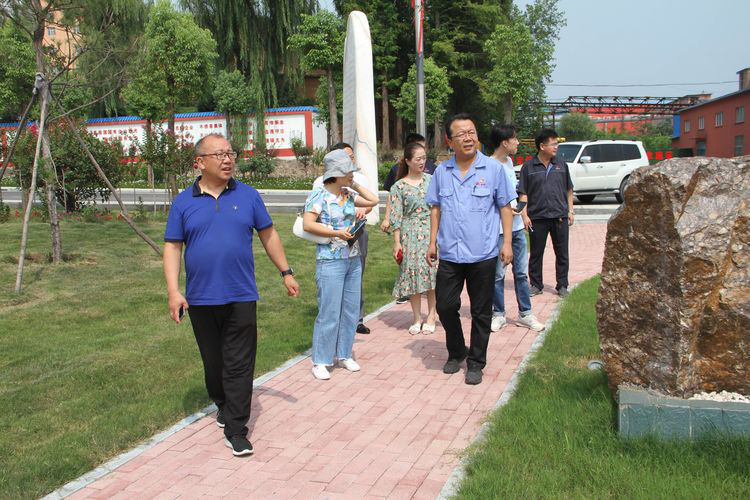 平顶山市文化广电和旅游局到舞钢矿业公司考察工业游创a级景区工作
