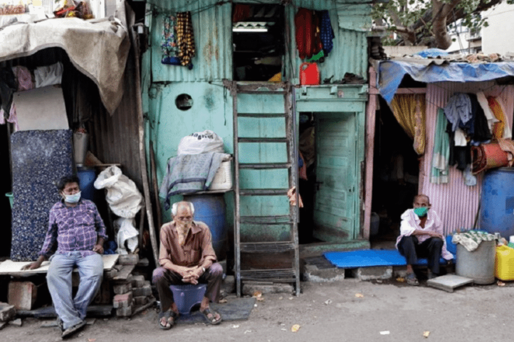 贫民窟|印度女子放弃贵妇生活，拒绝佣人进门，称会从贫民窟带出新冠病毒