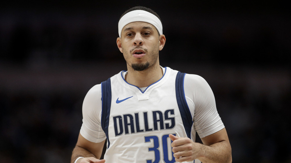 直播吧12月22日讯 今日,76人新援赛斯-库里接受了记者的采访.