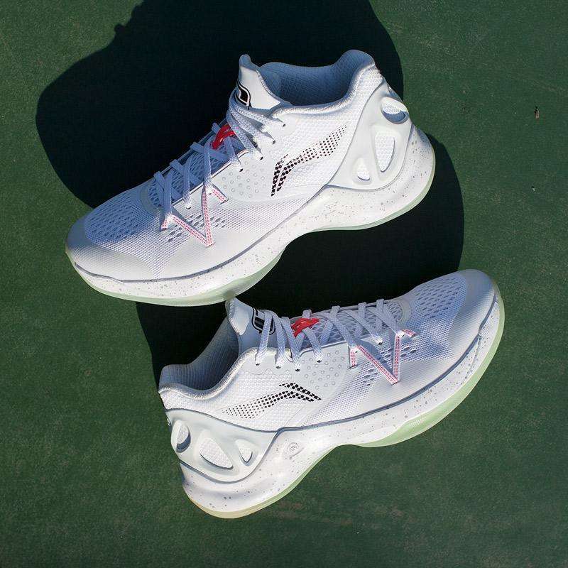 不是吧200块都嫌贵这几双不到200元的篮球鞋供你挑