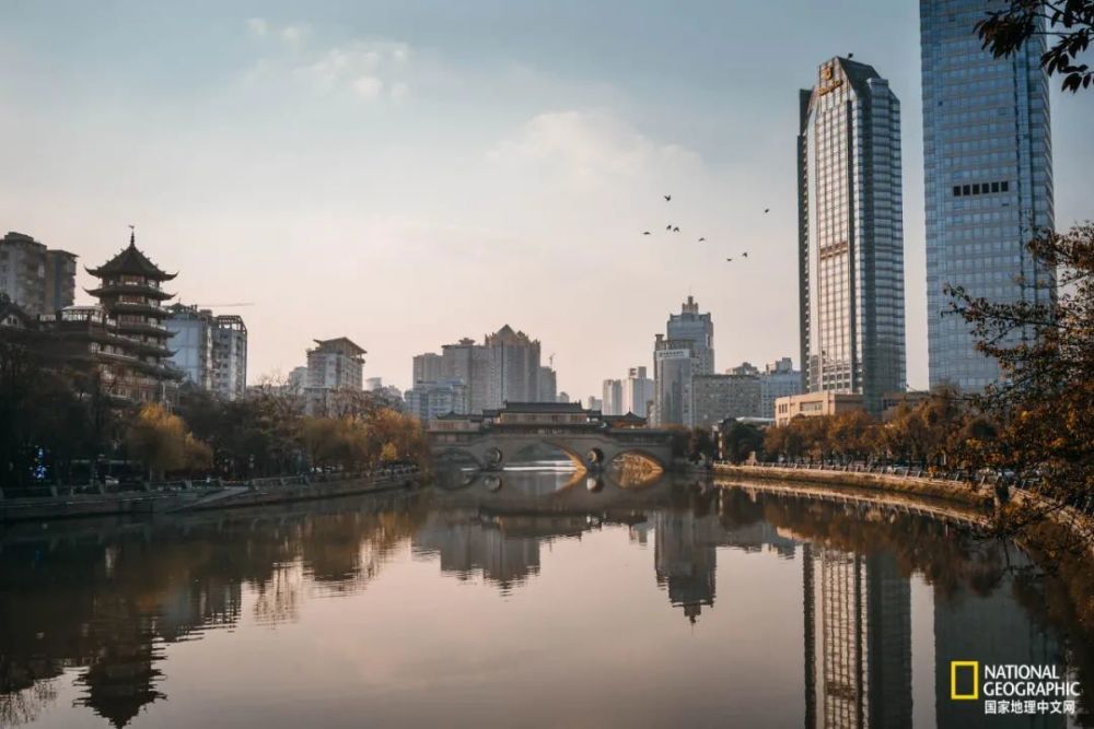 成都|成都，消失的边界