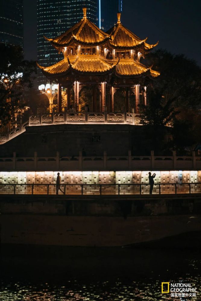 成都|成都，消失的边界