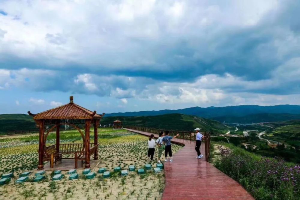 四天小长假,固原旅游乘风破浪,火爆到"一床难求"!