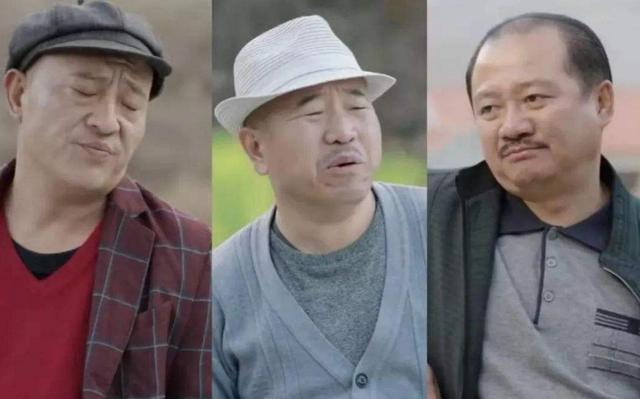 谢广坤|谢广坤也出事了？与女歌手贴身互动太轻浮，被批不尊重女性遭抵制