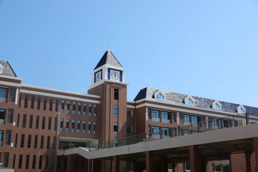 提前探校72个班株洲市二中附小今秋开学