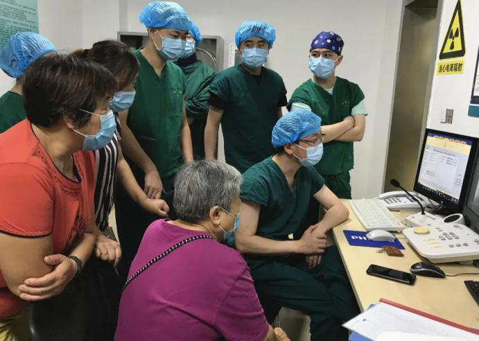 东南医院|上新台阶！重庆市东南医院首例心脏冠脉造影和心脏支架植入术成功开展