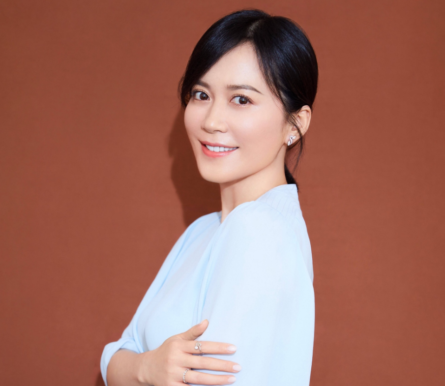 听见她说|赵薇成《听见她说》发起人，加盟艺人堪称顶级，这下播放量稳了！