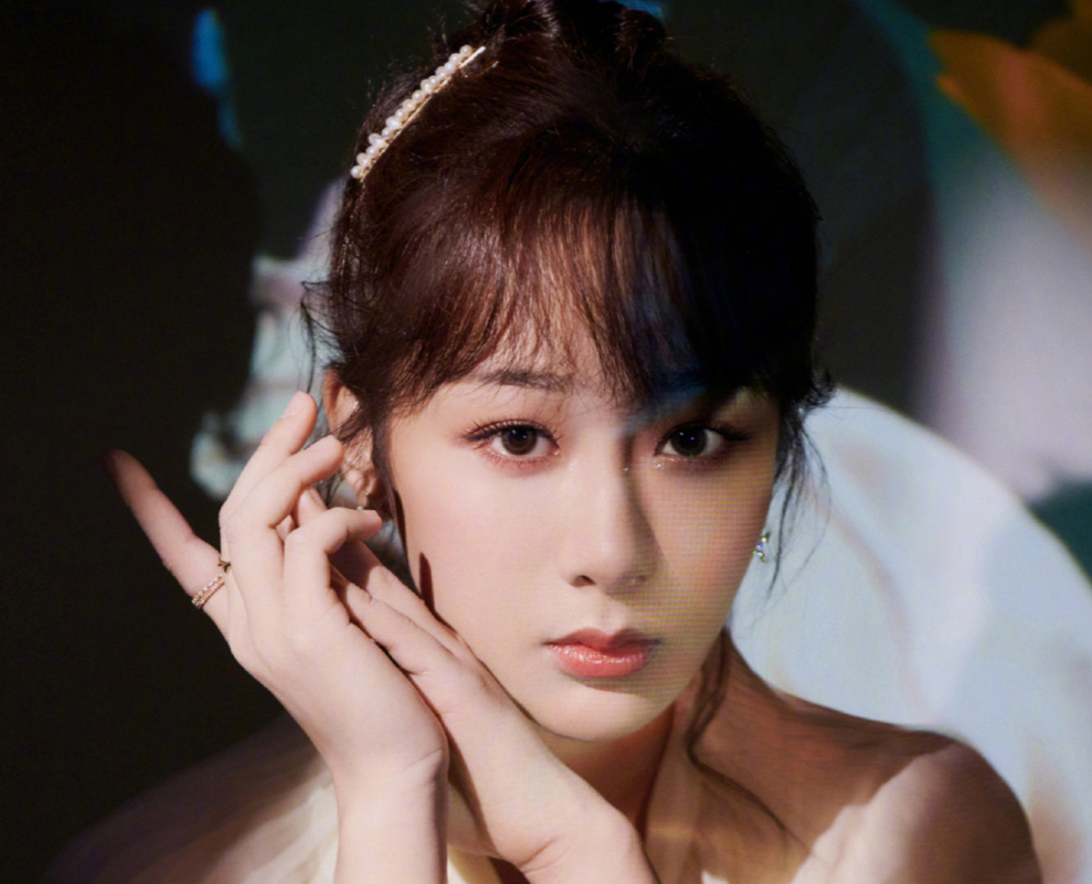 听见她说|赵薇成《听见她说》发起人，加盟艺人堪称顶级，这下播放量稳了！