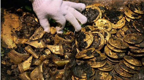 钟芳蓉|喜提团宠小师妹！整个考古圈兴奋到掀棺材板了……