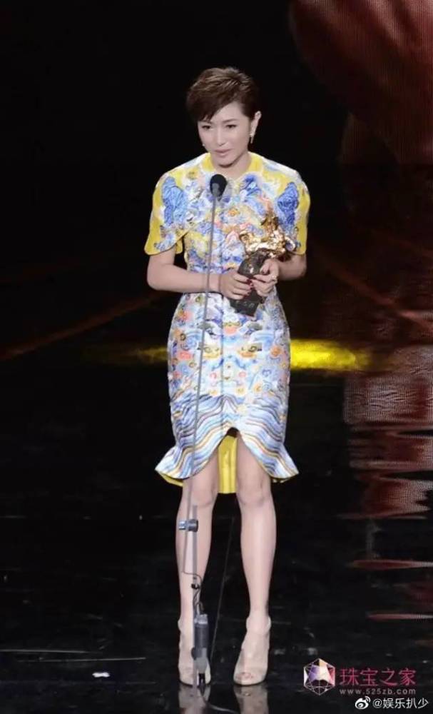 万茜|万茜，以一己之力拉垮浪姐收视的真皇族…