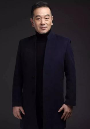 张晨光|出道37年的张晨光，到现如今为止无绯闻，与妻子恩爱如初