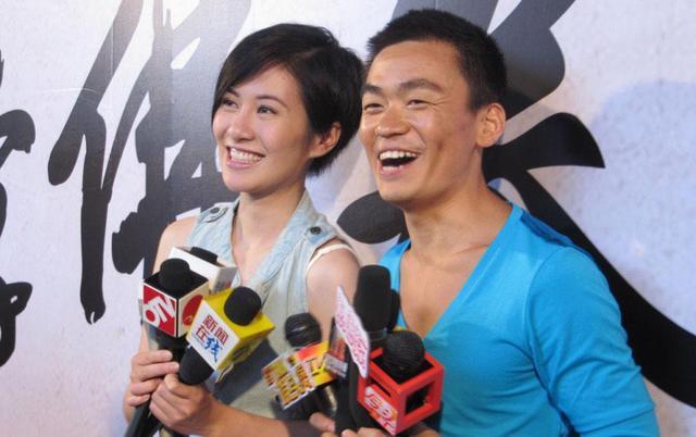 王宝强|王宝强叶璇深夜聚会，十年友谊被挖，这对“兄弟”有点甜！