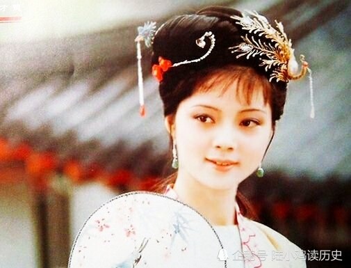 红楼梦|红楼梦九题，很难的，你会几个？