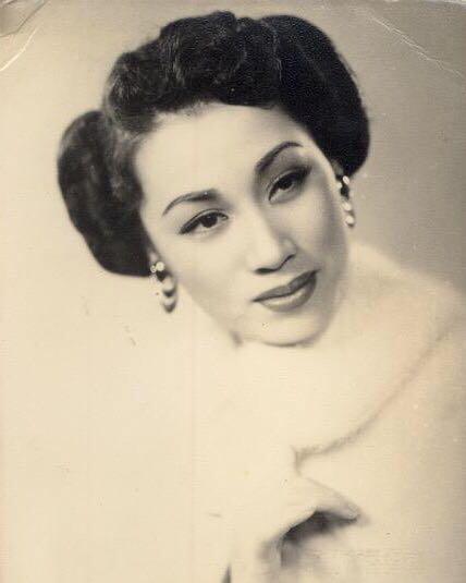 当时秦剑的旗下有林翠,南红,李惠霞,陶薇,冯美英,罗兰几大女神,但他