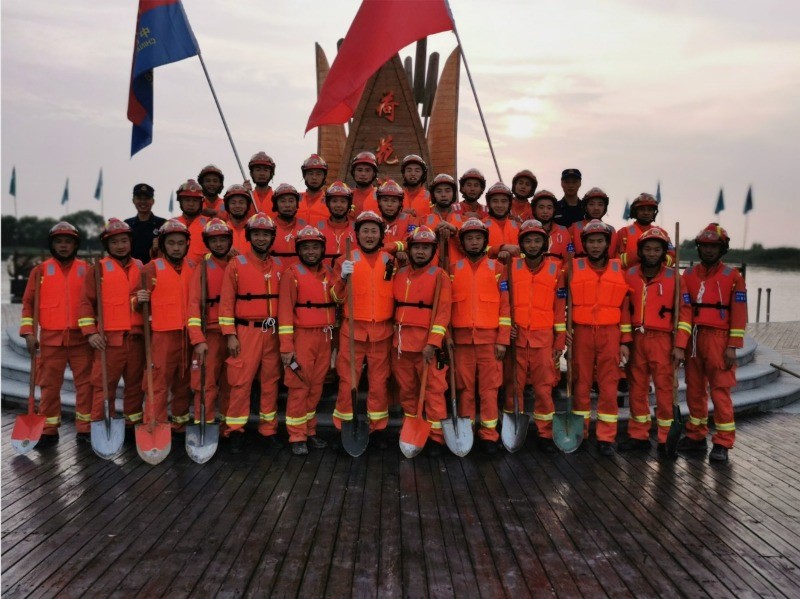 唐青海|抗洪一线的北京消防“兵王”：我们守住了大堤，护住了百姓