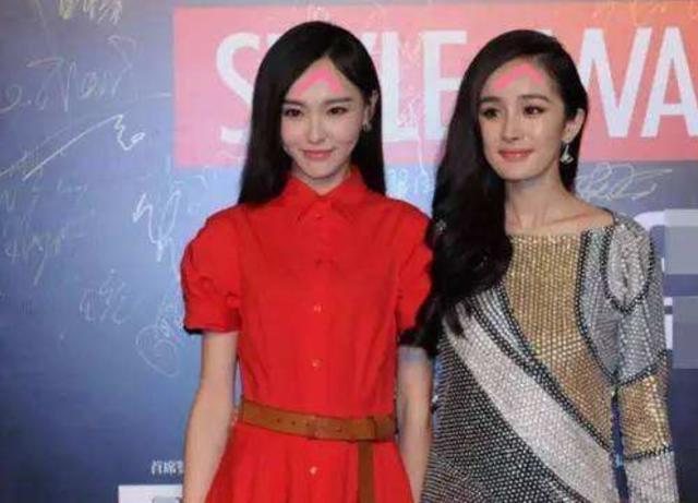 杨幂|令人唏嘘？杨幂唐嫣同框不说话，两人都生女儿，曾经的娃娃亲破灭
