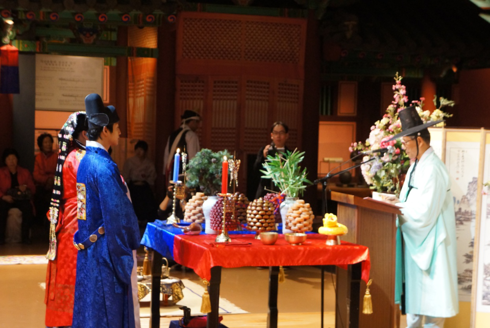 韩国_社会|29岁女子与5旬韩国男子见面第二天结婚，婚后1年便被丈夫杀死