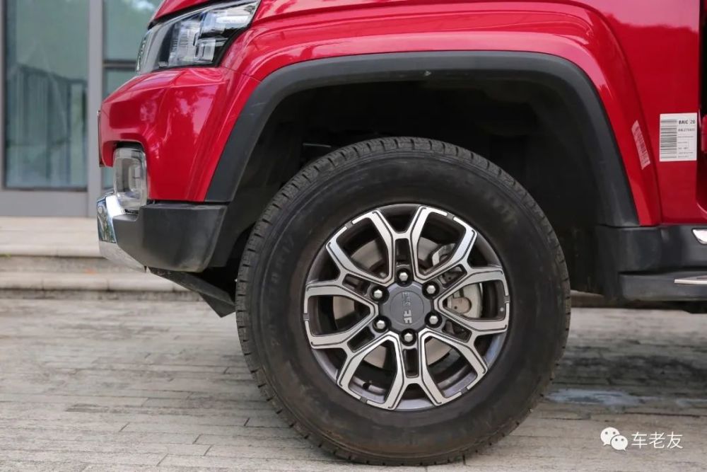 越野车|那些等着开坦克的人，先看看这台敞篷越野车