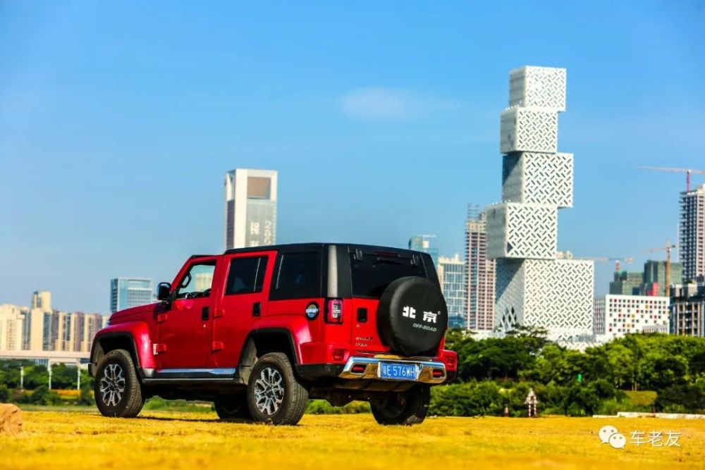 越野车|那些等着开坦克的人，先看看这台敞篷越野车