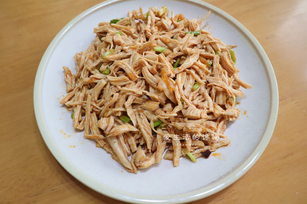 晒晒南宁普通家庭的晚餐,5道菜1碗酸野,网友:一看就是广西人