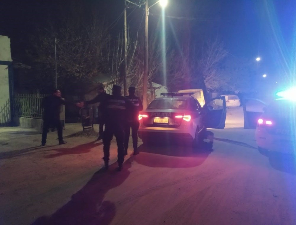 科尔多瓦|男子下午在街上和人打了一架，晚上在家门口被两枪打死