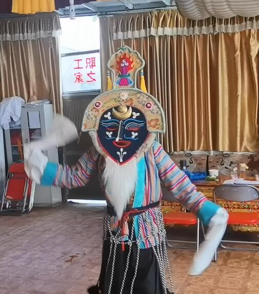 山东援藏故事藏戏民间艺术团来了大学生