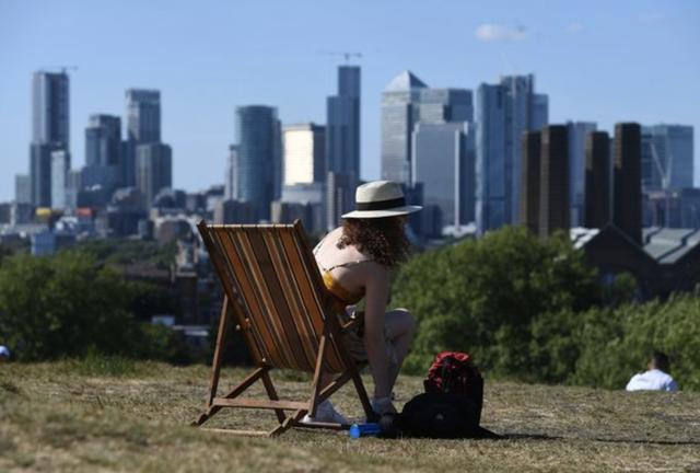 伦敦|英国首相发言人：根据抗疫战略，病例激增后封锁伦敦也是有可能的