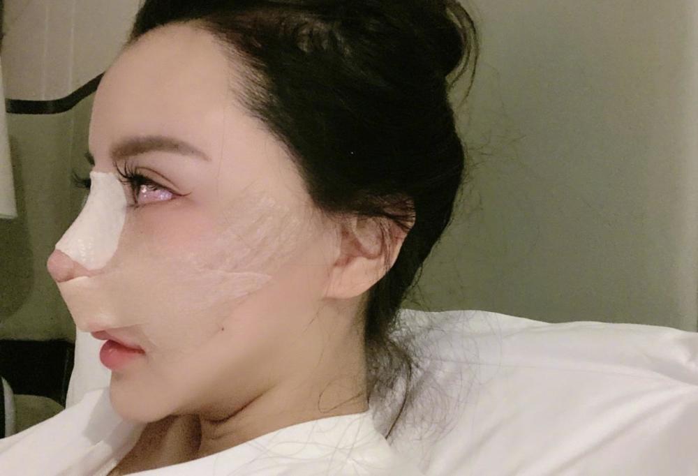 韩安冉|韩安冉五年间35次整容成瘾，如今尖鼻似假人，21岁的她还能收手吗