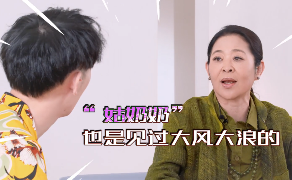 倪萍|1997年倪萍为躲粉丝藏在男厕所，回忆跟赵忠祥跳窗的往事：很疯狂