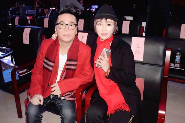 李春波|李春波：被誉为“中国民谣教父”，为何在最红的时候退出歌坛？