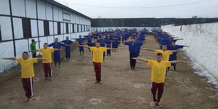 监狱|缅甸囚犯竟在网上分享自己的监狱生活？网友：在监狱还能玩手机？