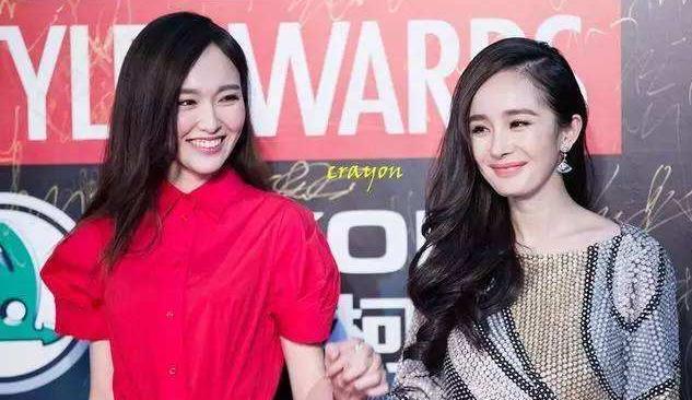 唐嫣|唐嫣产后首次复出与杨幂同框，两人中间隔着一条银河，全程零互动